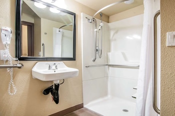 Room, 2 Queen Beds, Roll-In Shower, Non Smoking