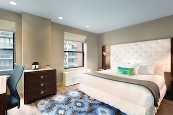 Deluxe Room, 1 King Bed