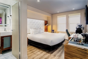 Junior Penthouse, 1 Double Bed, Balcony