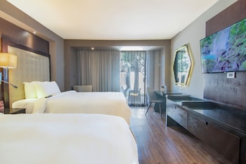 Deluxe Room, 2 Double Beds