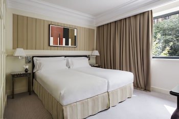 Deluxe Room, City View