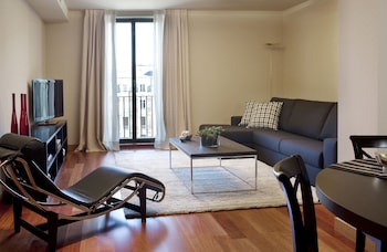 Superior Apartment, Annex Building (Paseo de Gracia)
