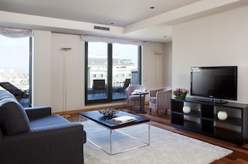 Apartment, Terrace, Annex Building (Paseo de Gracia)