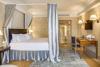 Junior Suite, City View