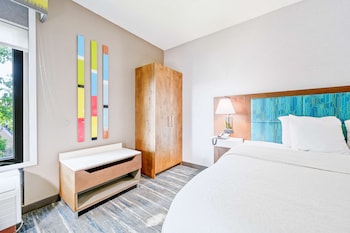 Room, 1 King Bed, Non Smoking