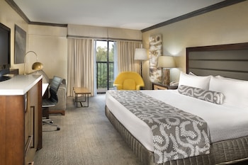 Standard Room, 1 King Bed