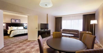 Deluxe Suite or Suite, 1 King Bed, Deluxe