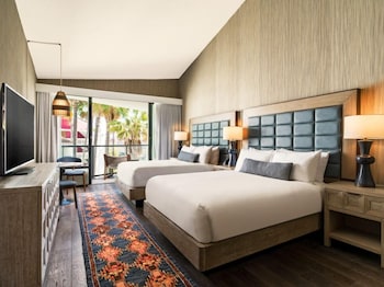 Standard Double Room, 2 Queen Beds