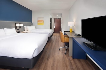 Suite, Multiple Beds, Non Smoking