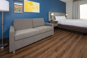 Suite, 1 King Bed with Sofa bed, Accessible, Non Smoking