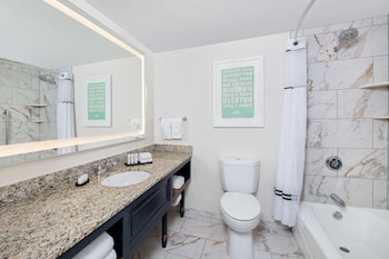 Suite, 2 Queen Beds