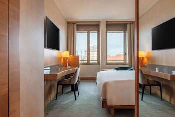 Room (King Guest)
