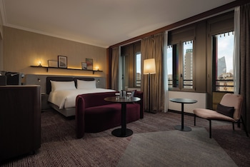 Executive Room, 1 King Bed (Grand)