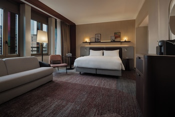 Premium Room, 1 King Bed (+ 1 sofa bed)