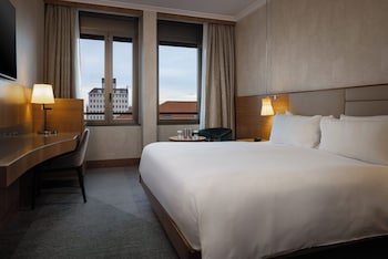 Deluxe Room, 1 King Bed