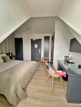 Chambre double mansardee