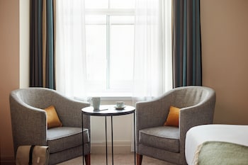 Deluxe Room, 1 King Bed