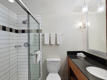Standard Room, 1 King Bed (Top Floor)