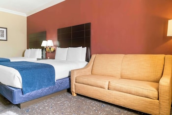 Standard Room, 2 Queen Beds, Non Smoking, Refrigerator & Microwave (Larger Room;with Sofabed)