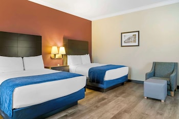Standard Room, 2 Queen Beds, Non Smoking, Refrigerator & Microwave (Larger Room)