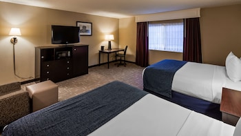 Standard Room, 2 Queen Beds, Non Smoking, Refrigerator & Microwave (Larger Room)