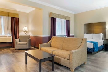 Suite, 2 Queen Beds, Accessible, Refrigerator & Microwave