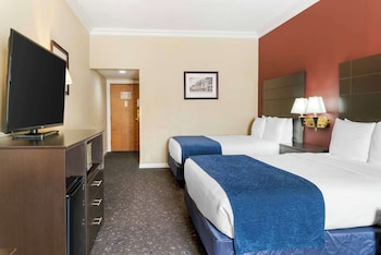 Standard Room, 2 Queen Beds, Non Smoking, Refrigerator & Microwave (Larger Room;with Sofabed)