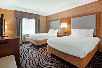 Standard Room, 2 Queen Beds, Non Smoking, Refrigerator