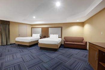 Suite, Multiple Beds, Non Smoking, Refrigerator