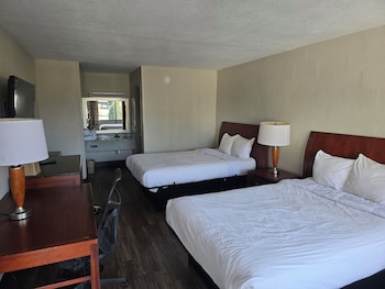 Room, 2 Double Beds, Smoking