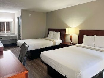 Room, 2 Double Beds, Smoking