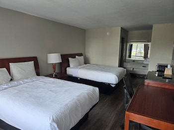 Room, 2 Double Beds, Smoking