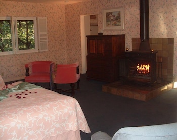 Deluxe Room, 2 Queen Beds