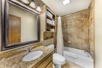 Suite, Multiple Beds, Non Smoking, Refrigerator & Microwave (with Sofabed)