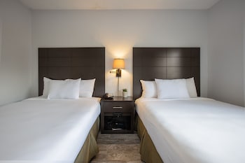Suite, 2 Bedrooms (at the Oaks)