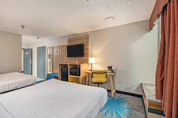 Room, 2 Queen Beds, Non Smoking