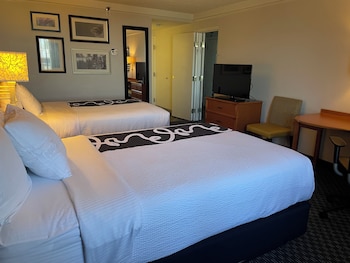 Room, 2 Double Beds (Mobility Accessible)