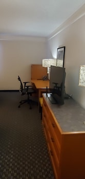 Room, 1 King Bed, Accessible, Non Smoking (Mobility Accessible)