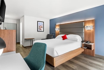 Deluxe Room, 1 King Bed
