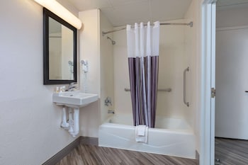 Room, 2 Queen Beds, Mobility Accessible, Non Smoking (Bathtub W/grab Bars)