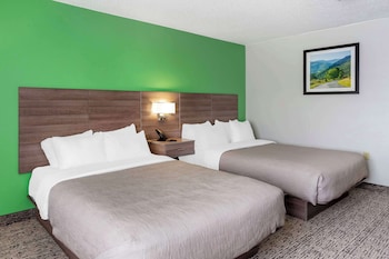 Standard Room, 2 Queen Beds, Non Smoking