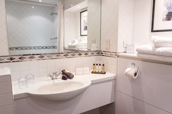 Double or Twin Room (Willow)