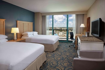 Room, 2 Queen Beds, City View (Sunset View)