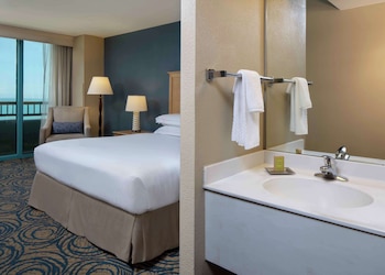 Room, 1 King Bed (Sunset View)