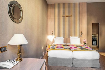 Superior Twin Room - Complimentary soft minibar,courtesy tray, Chromecast and digital press