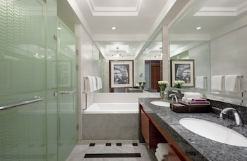 Deluxe Room, 1 King Bed (View)