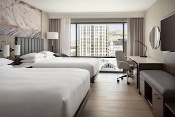 Deluxe Room, 2 Queen Beds