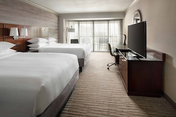 Deluxe Room, 2 Queen Beds