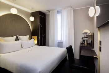 Superior Room, 1 Queen Bed, Non Smoking (Larger Room)