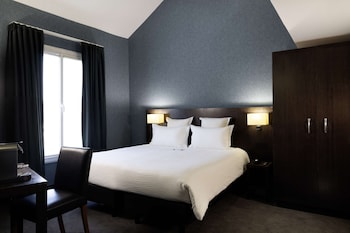 Family Room, Multiple Beds, Non Smoking (Larger Room;with Extra Bed)